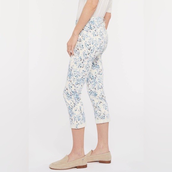 Nydj Vault Women's Chloe Capri Jeans in Frosted Willow Vanilla size 16  $89 msrp - Picture 9 of 10